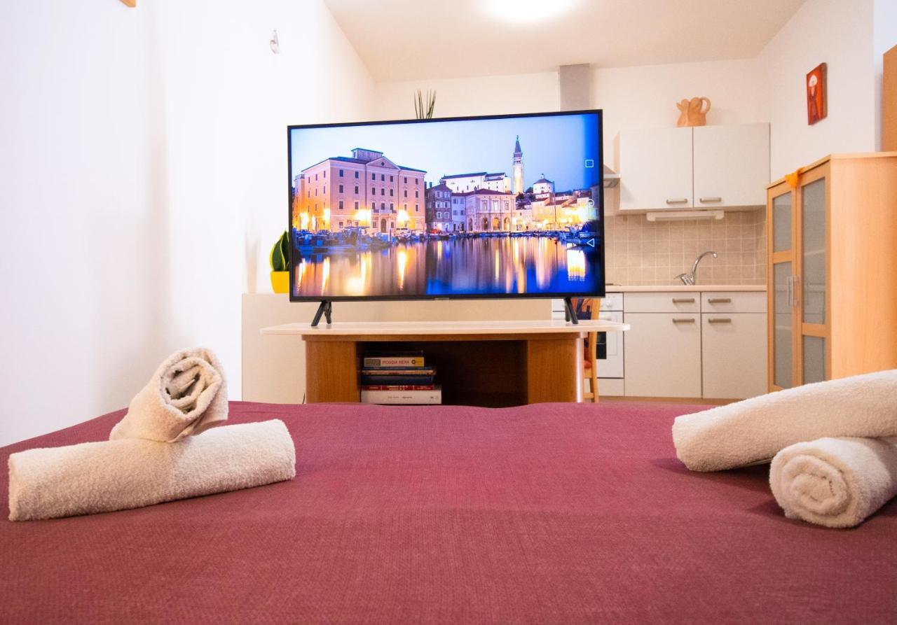 Apartament Frankie Piran Zewnętrze zdjęcie